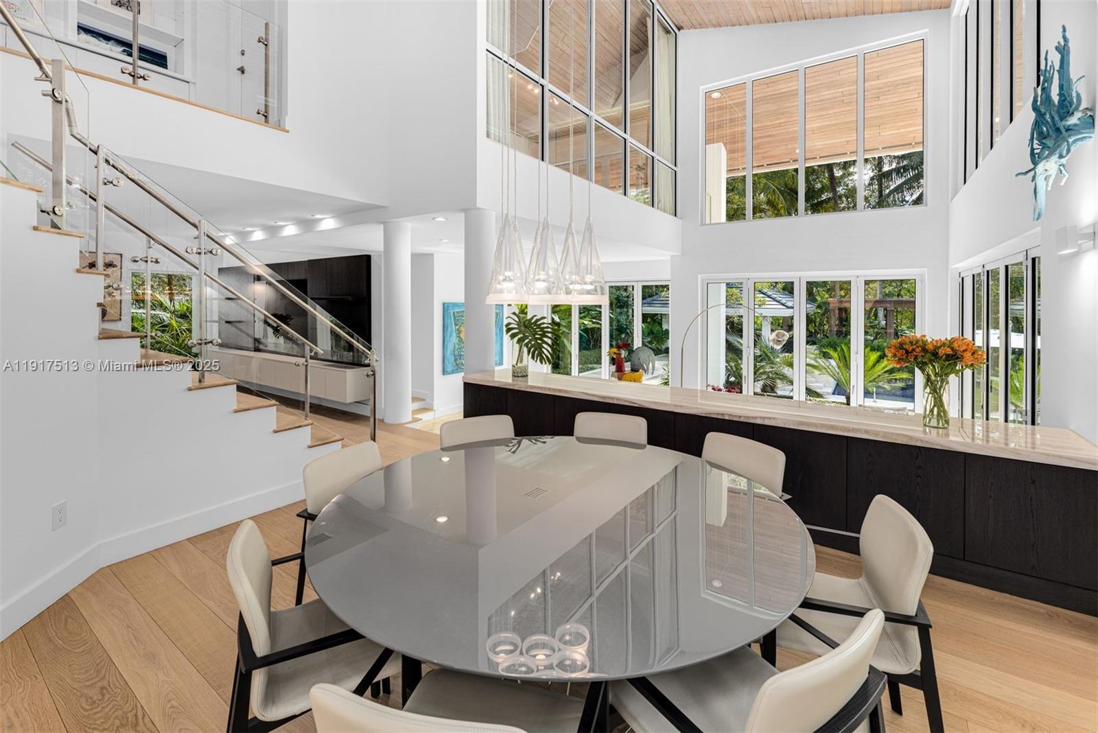 7150 W Lago Dr Coral Gables, FL 33143