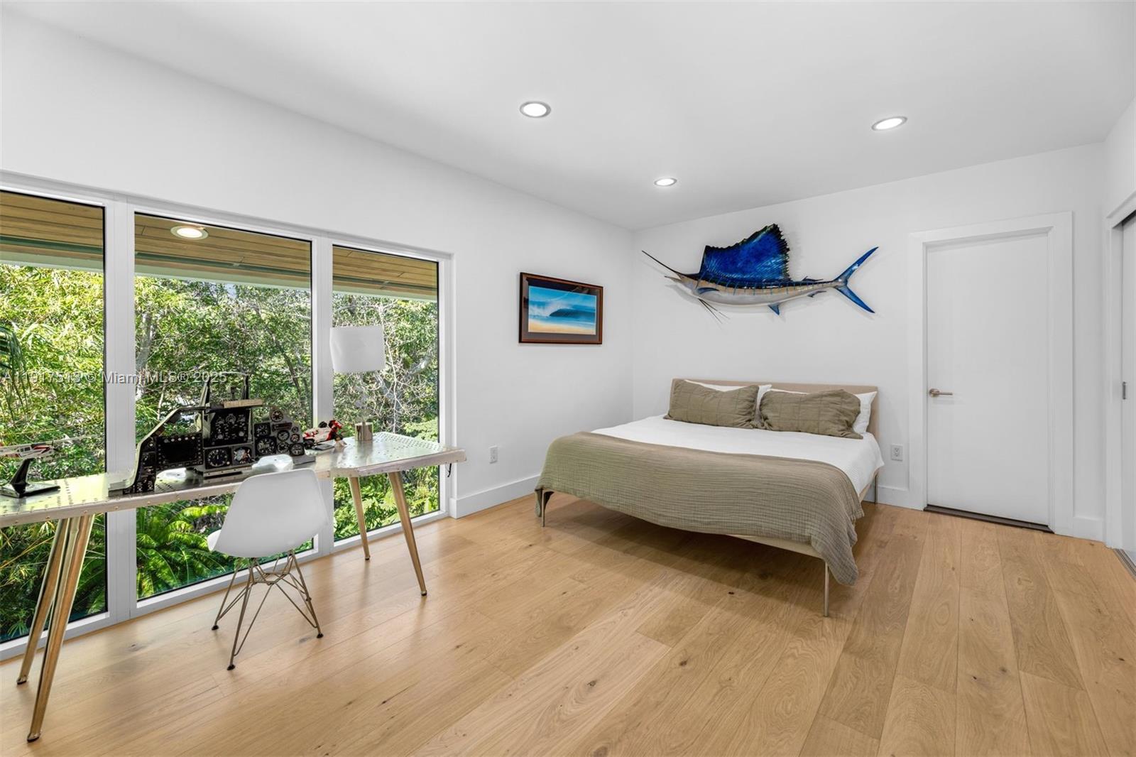 7150 W Lago Dr Coral Gables, FL 33143