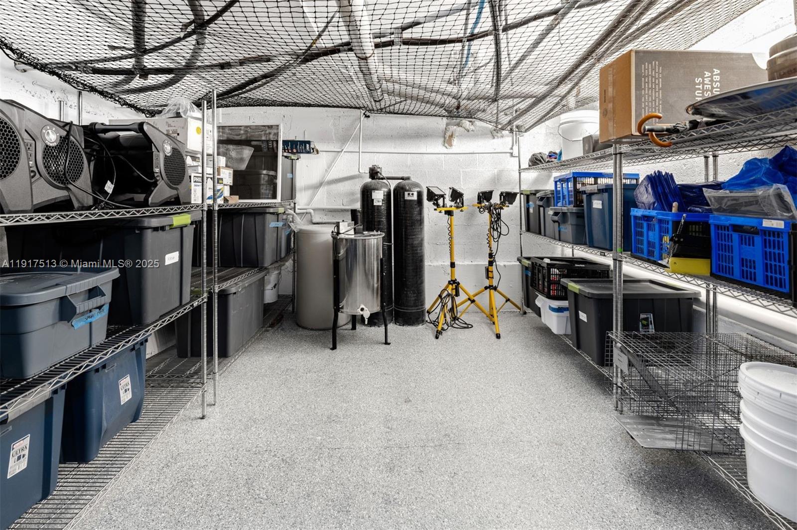 7150 W Lago Dr Coral Gables, FL 33143