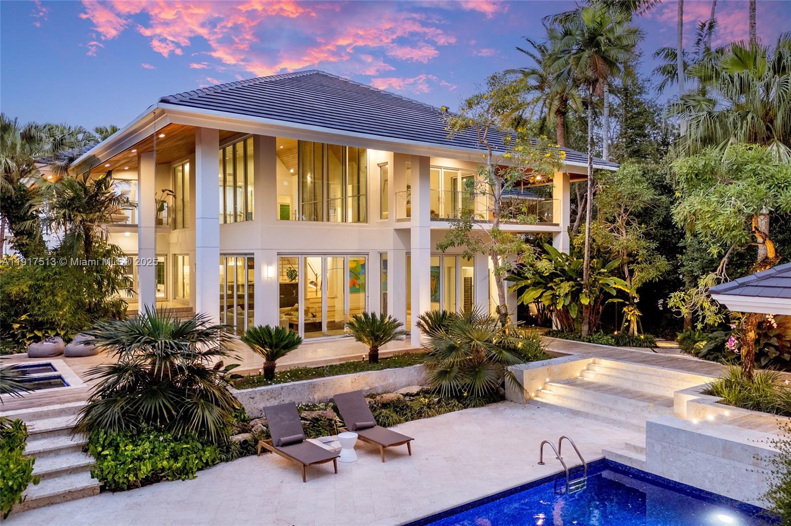 7150 W Lago Dr Coral Gables, FL 33143