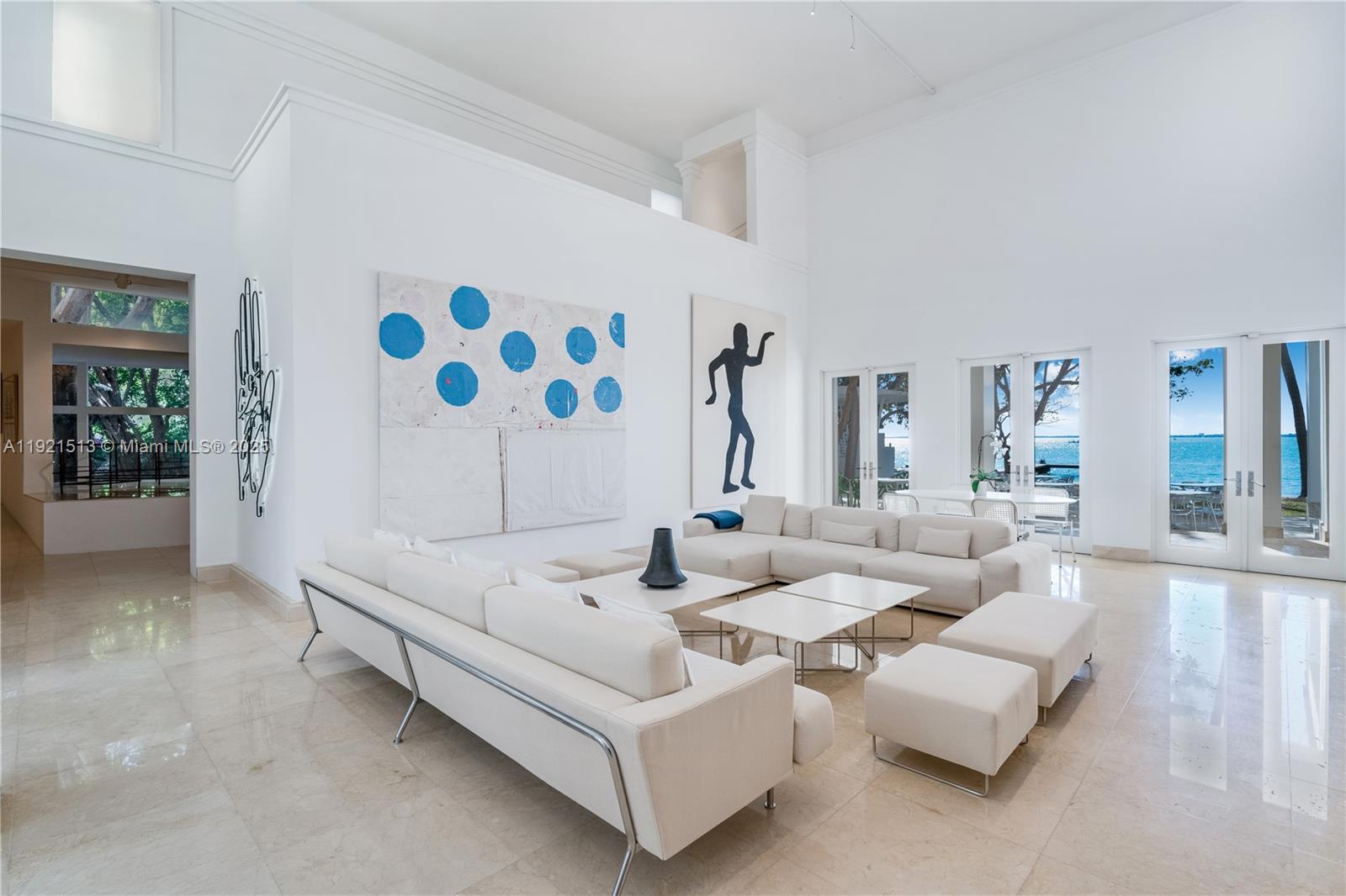 5 Harbor Pt Key Biscayne, FL 33149