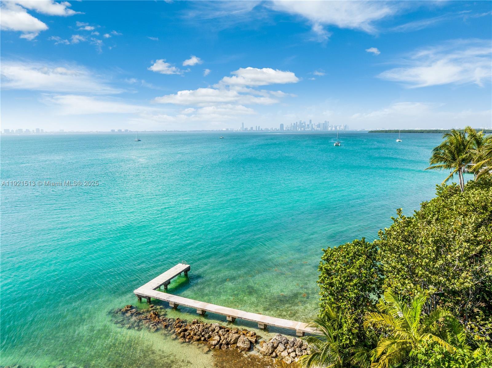 5 Harbor Pt Key Biscayne, FL 33149