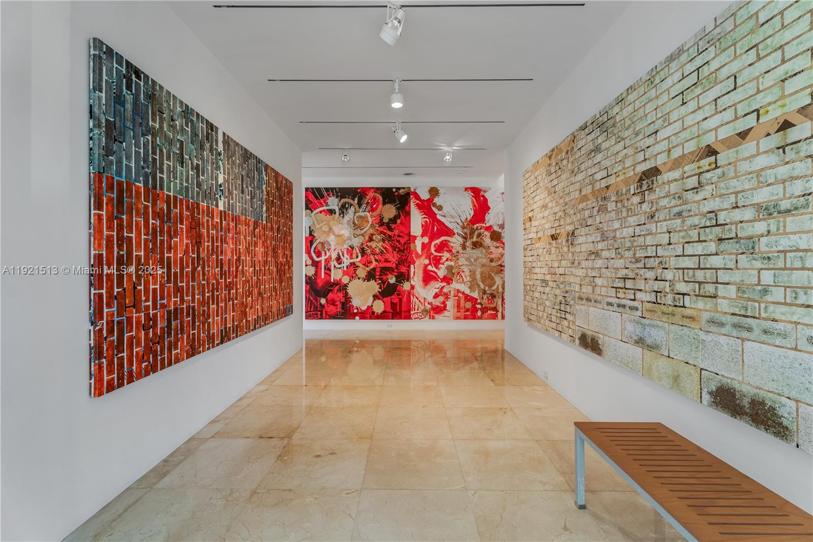 5 Harbor Pt Key Biscayne, FL 33149