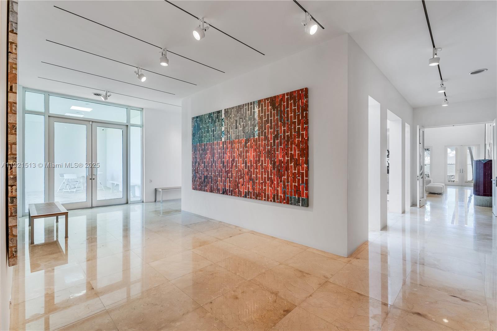 5 Harbor Pt Key Biscayne, FL 33149