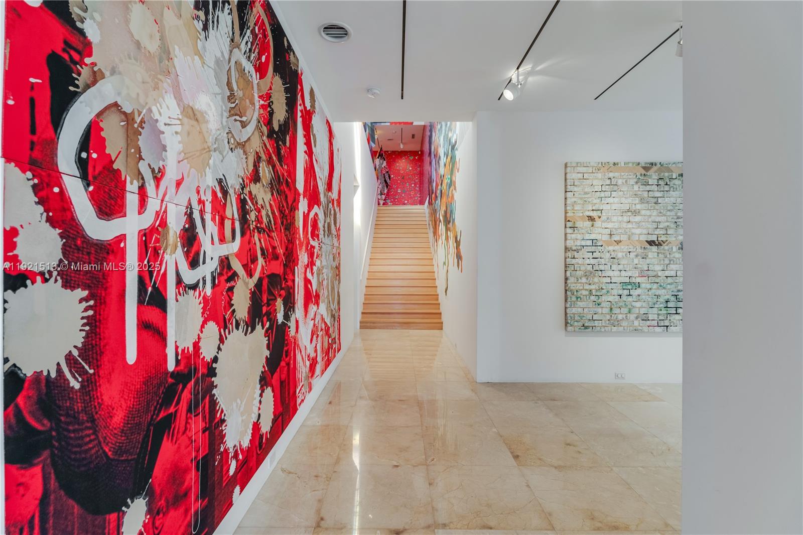 5 Harbor Pt Key Biscayne, FL 33149