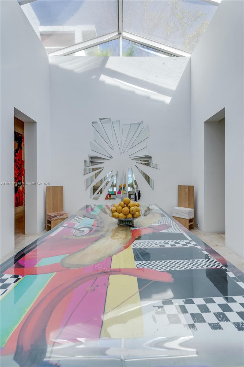 5 Harbor Pt Key Biscayne, FL 33149