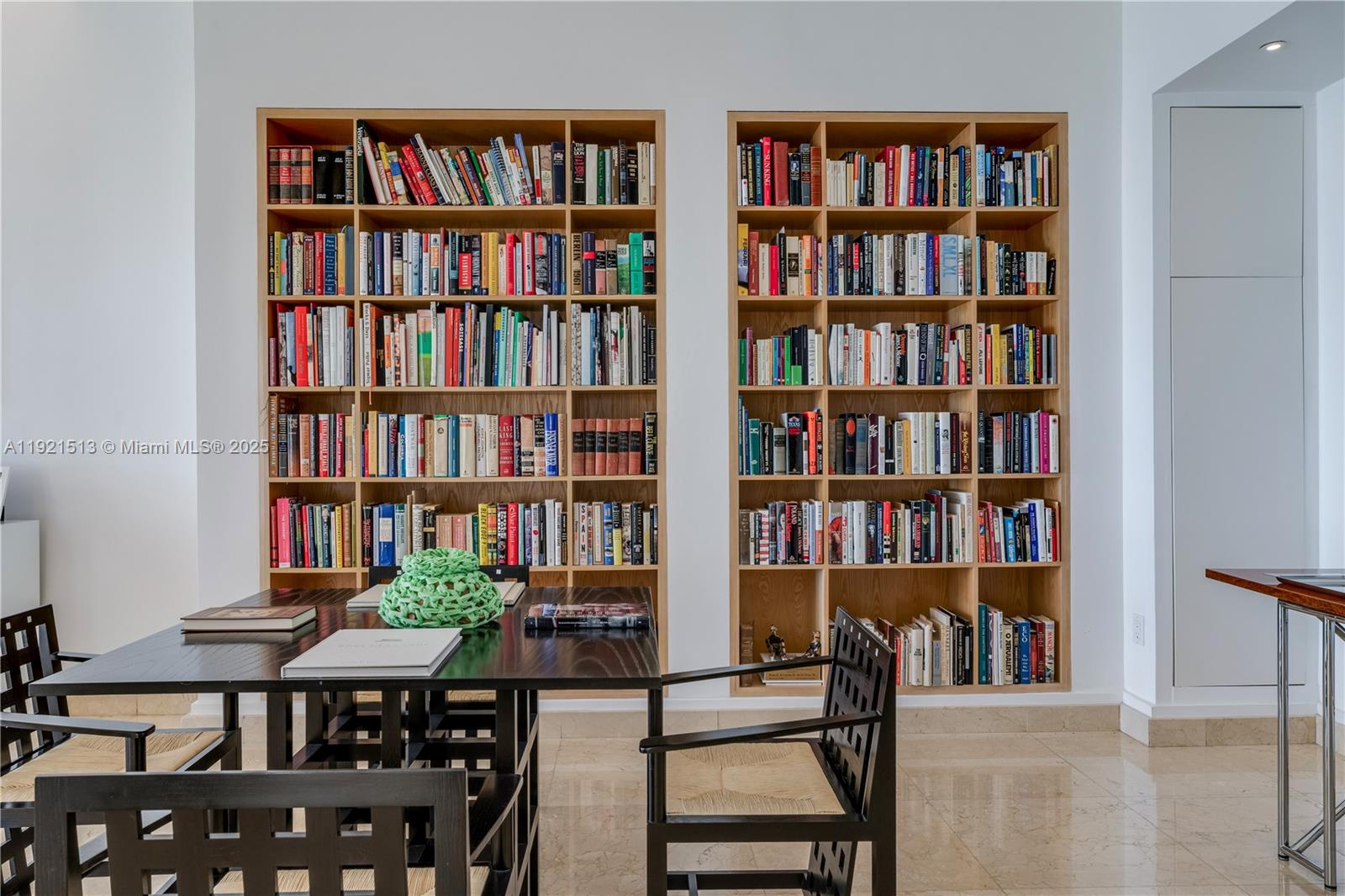 5 Harbor Pt Key Biscayne, FL 33149