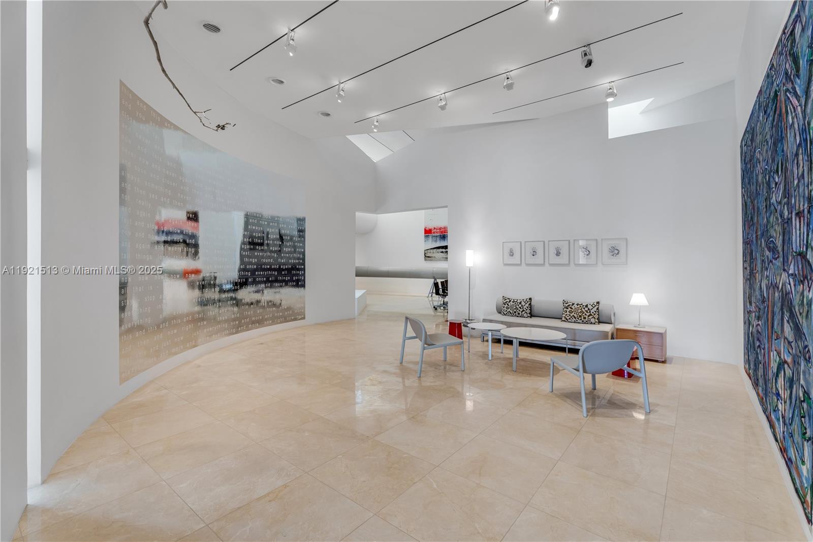 5 Harbor Pt Key Biscayne, FL 33149