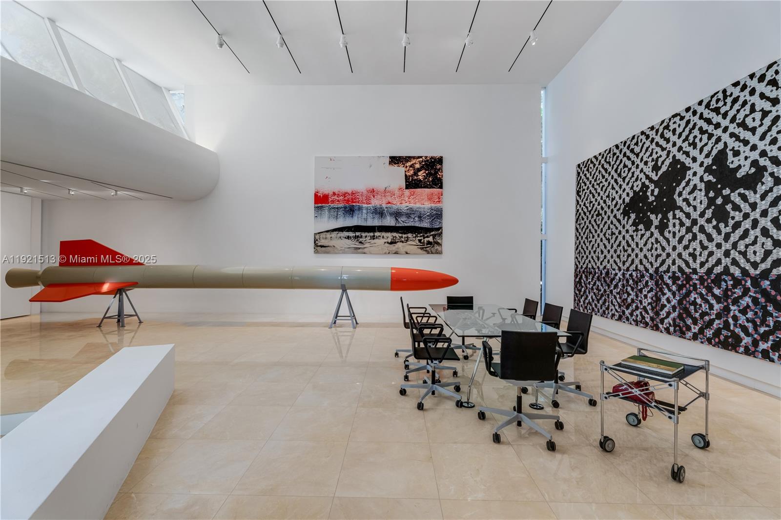 5 Harbor Pt Key Biscayne, FL 33149