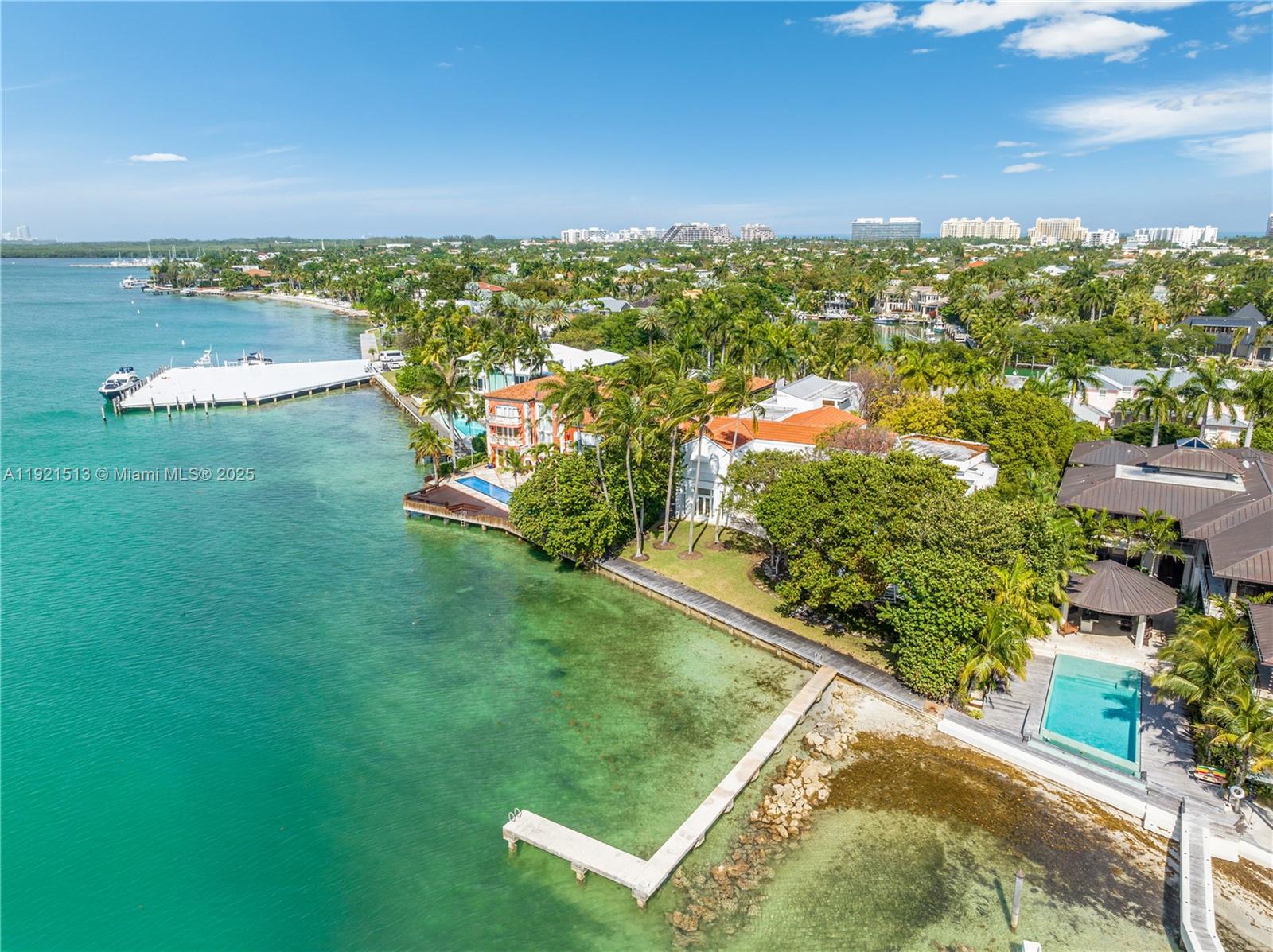5 Harbor Pt Key Biscayne, FL 33149