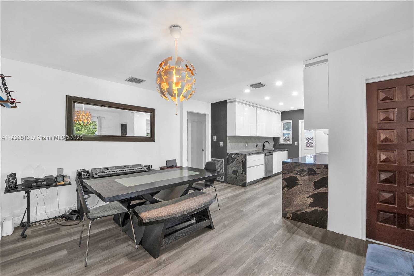 100 NW 123rd St North Miami, FL 33168