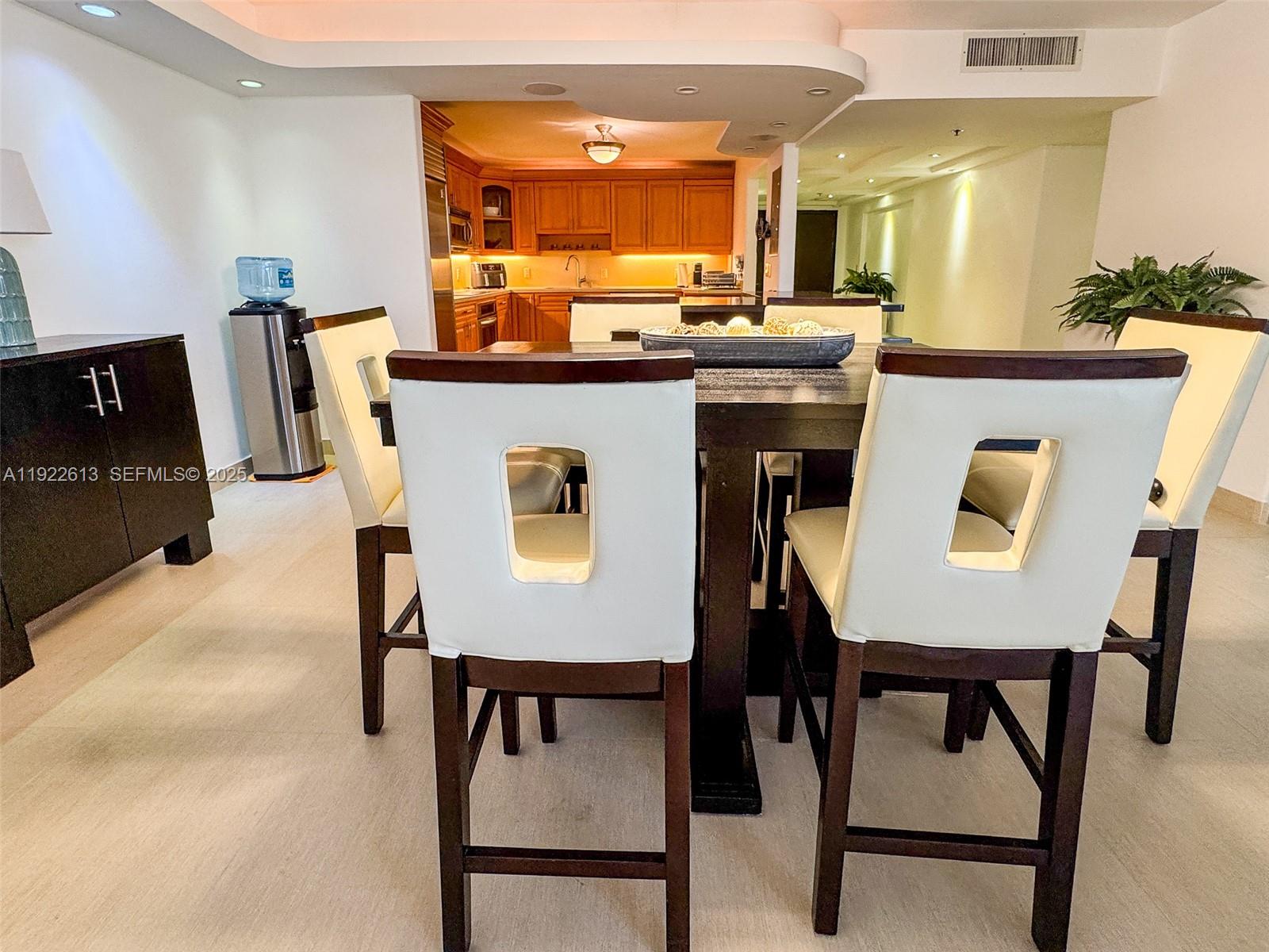 8877 Collins Ave #809 Surfside, FL 33154