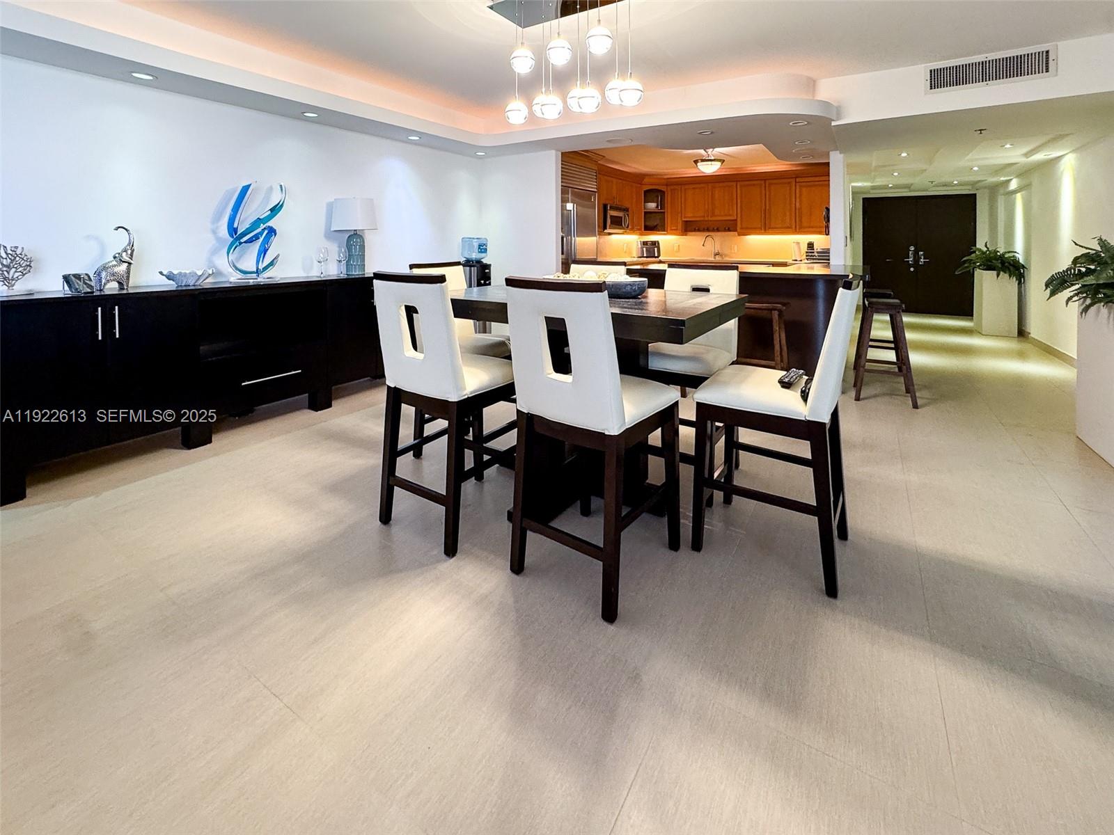 8877 Collins Ave #809 Surfside, FL 33154