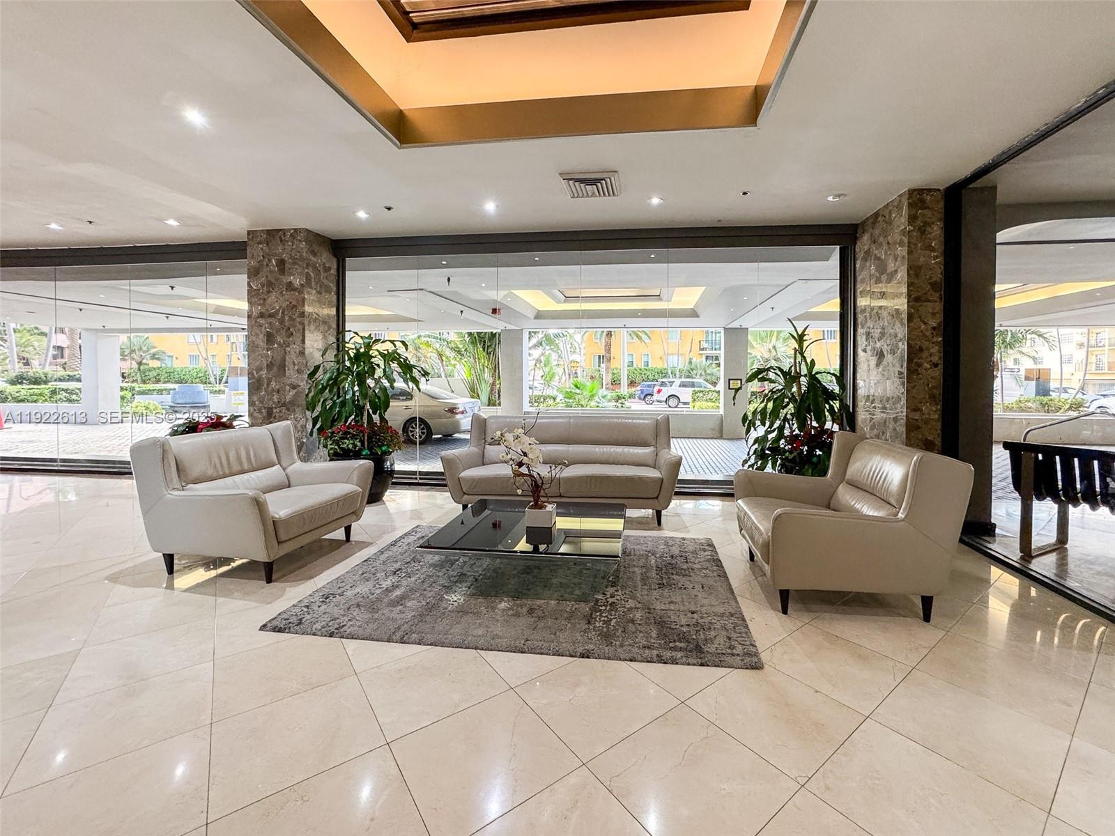 8877 Collins Ave #809 Surfside, FL 33154