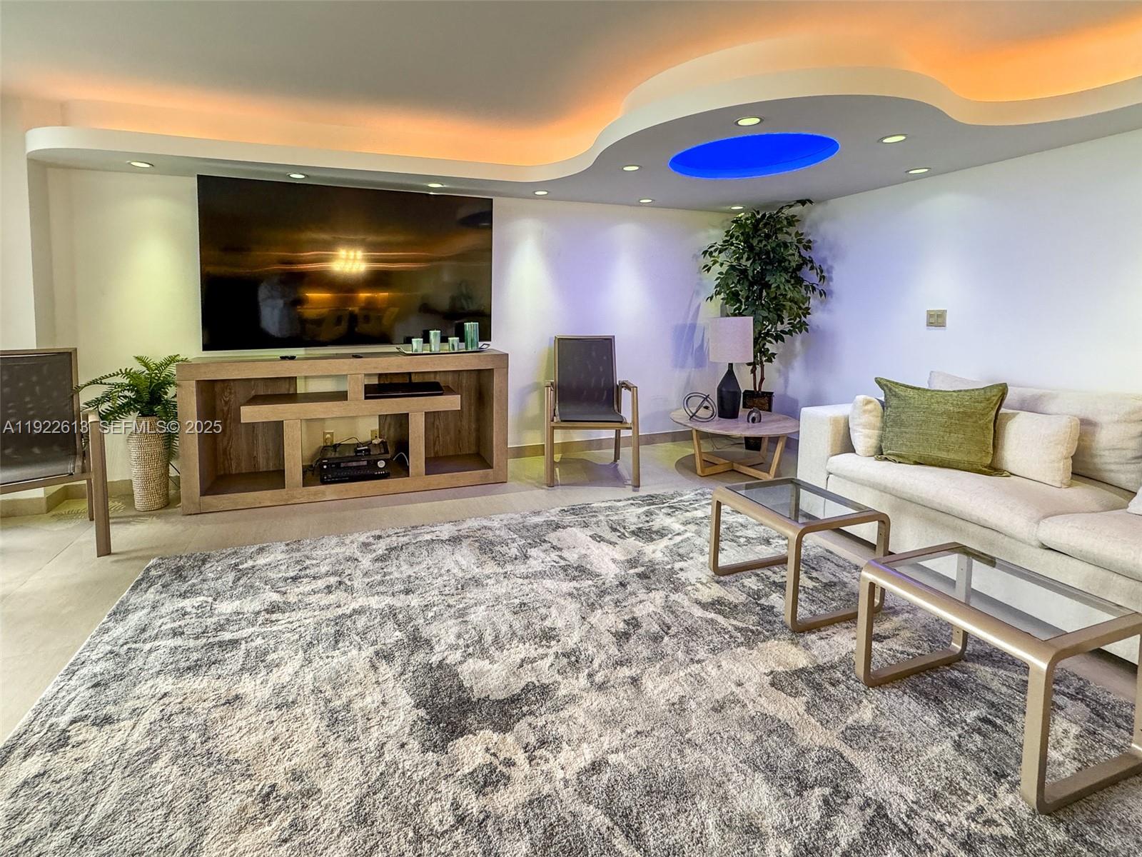 8877 Collins Ave #809 Surfside, FL 33154