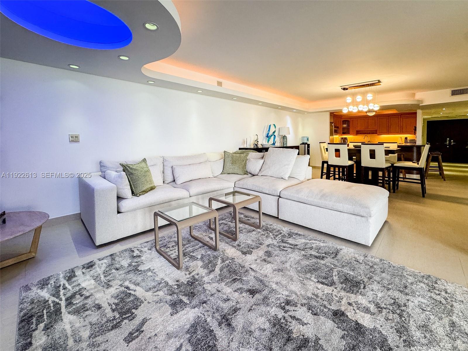 8877 Collins Ave #809 Surfside, FL 33154