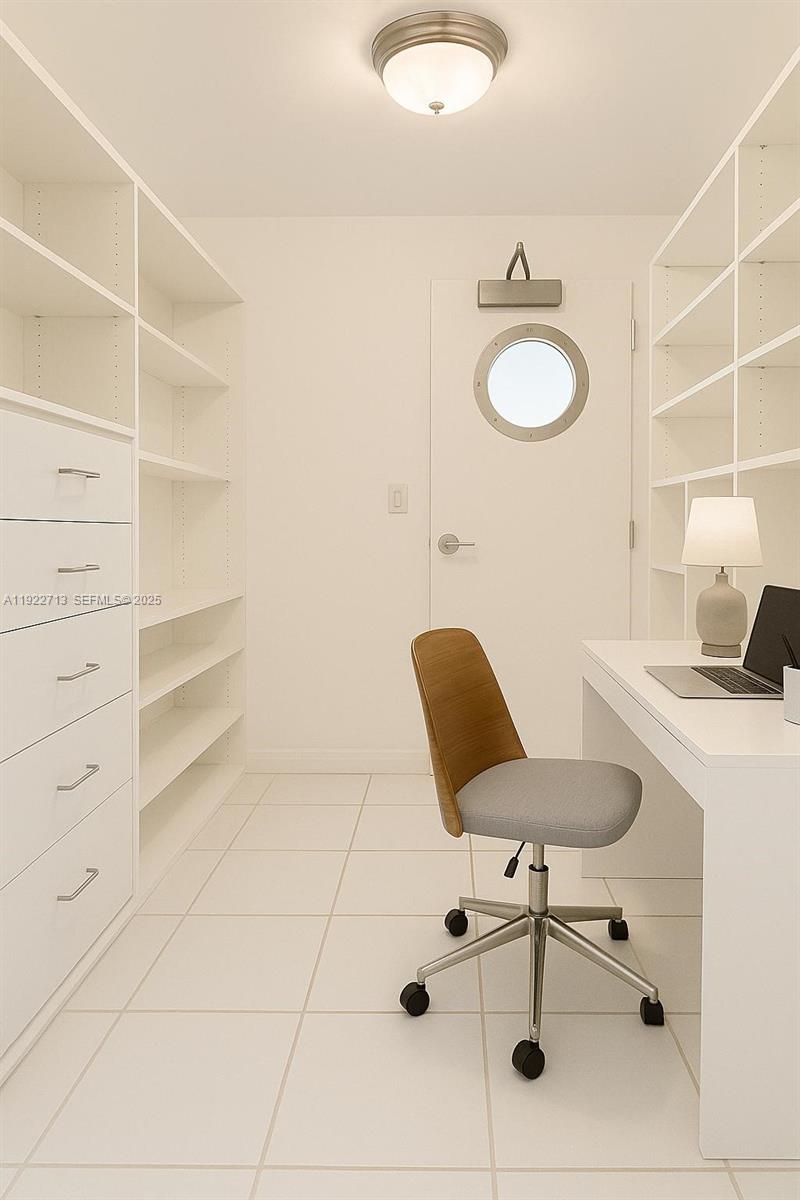 5255 Collins Ave #5D Miami Beach, FL 33140