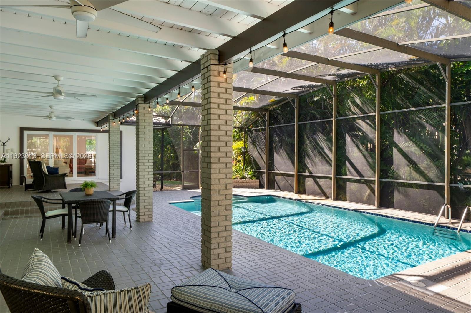 13502 SW 57th Ct Pinecrest, FL 33156