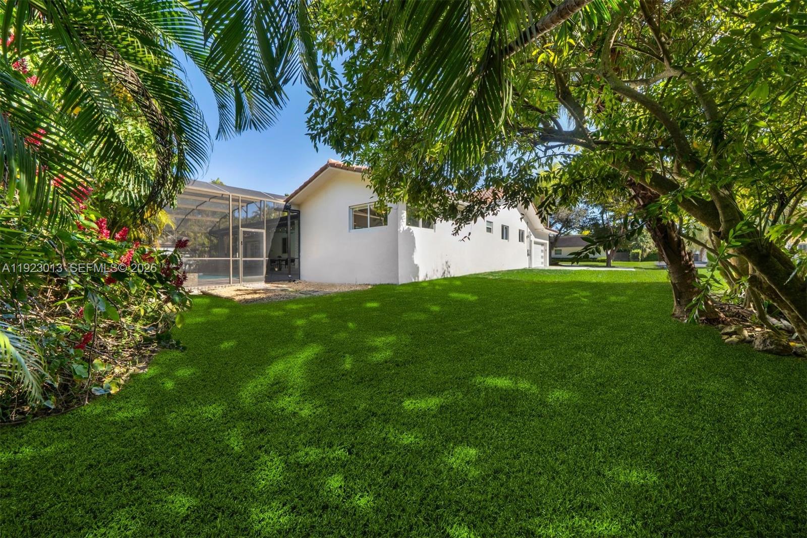 13502 SW 57th Ct Pinecrest, FL 33156