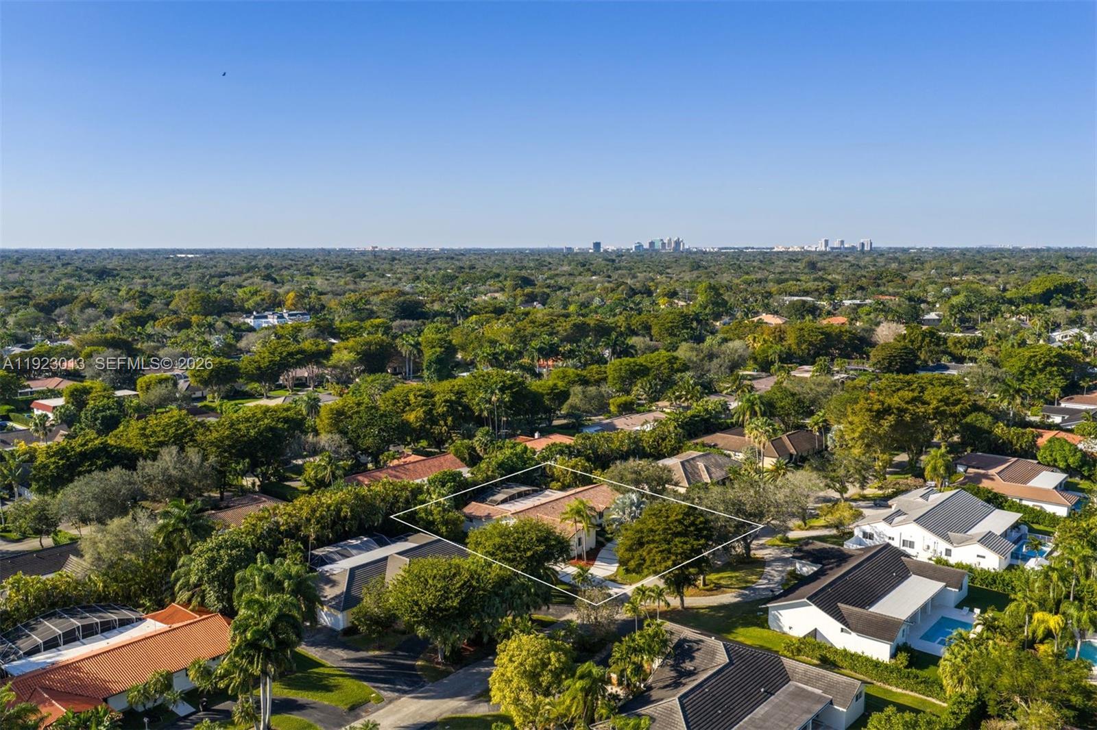 13502 SW 57th Ct Pinecrest, FL 33156