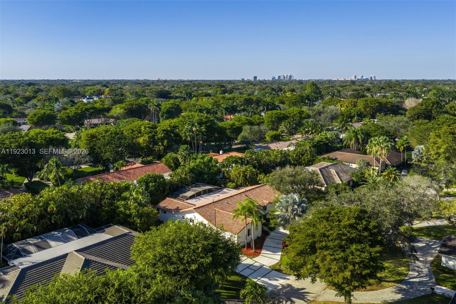 13502 SW 57th Ct Pinecrest, FL 33156