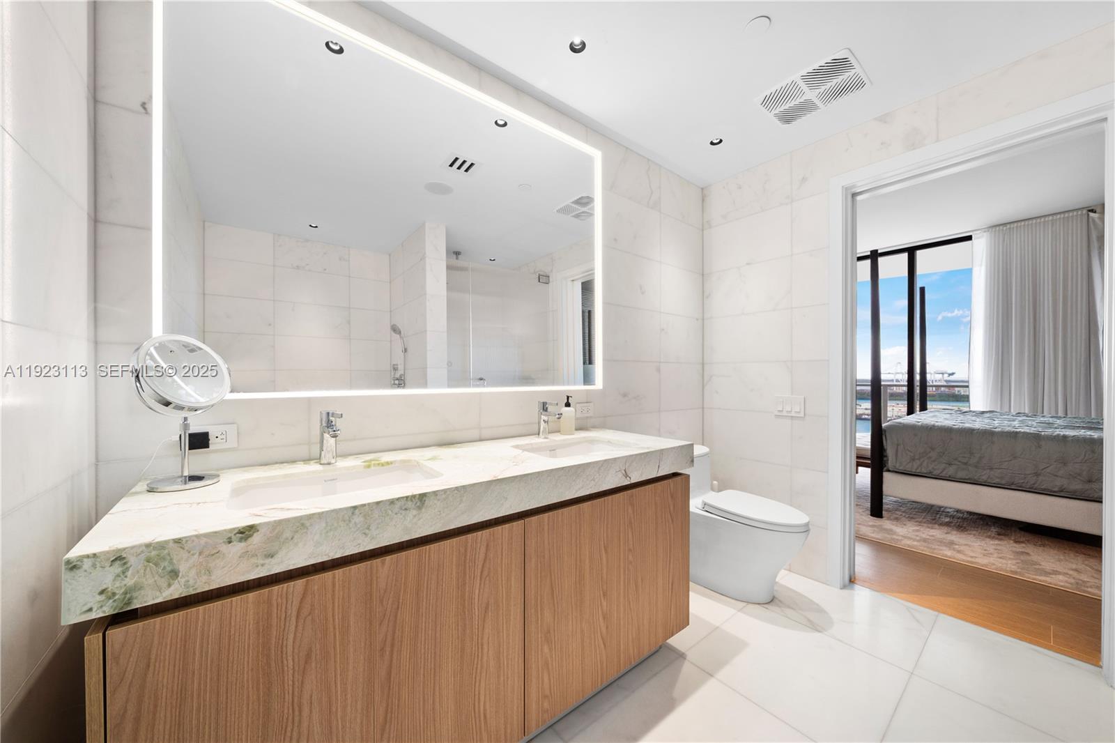 500 Alton Rd #1601 Miami Beach, FL 33139