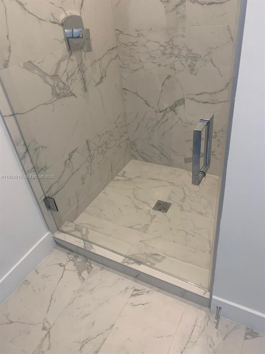 17550 Collins Ave #1204 Sunny Isles Beach, FL 33160