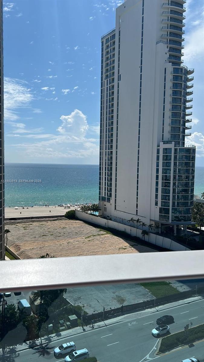17550 Collins Ave #1204 Sunny Isles Beach, FL 33160
