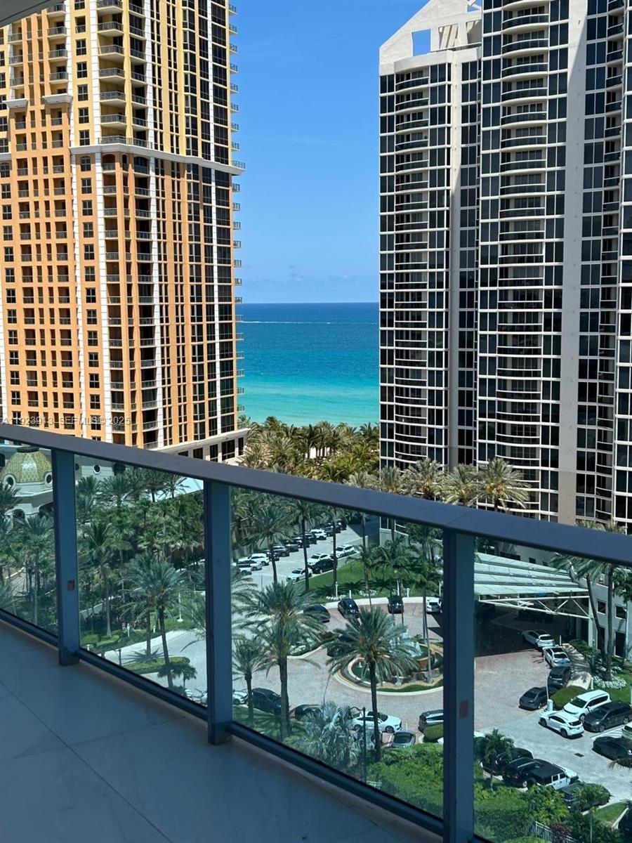 17550 Collins Ave #1204 Sunny Isles Beach, FL 33160