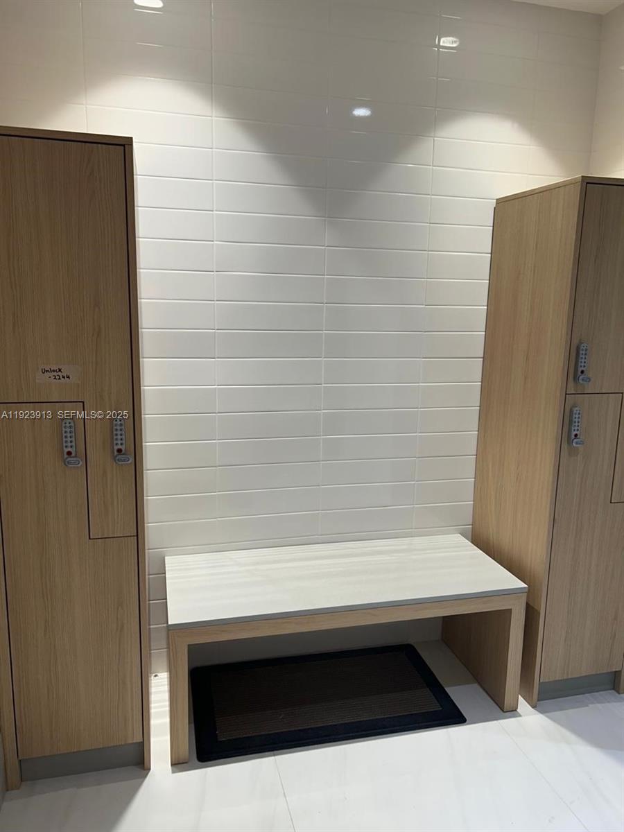 17550 Collins Ave #1204 Sunny Isles Beach, FL 33160