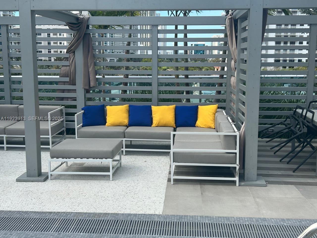 17550 Collins Ave #1204 Sunny Isles Beach, FL 33160