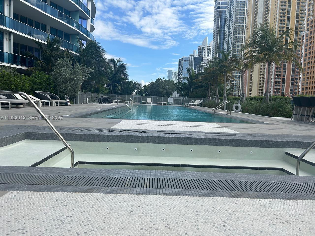 17550 Collins Ave #1204 Sunny Isles Beach, FL 33160