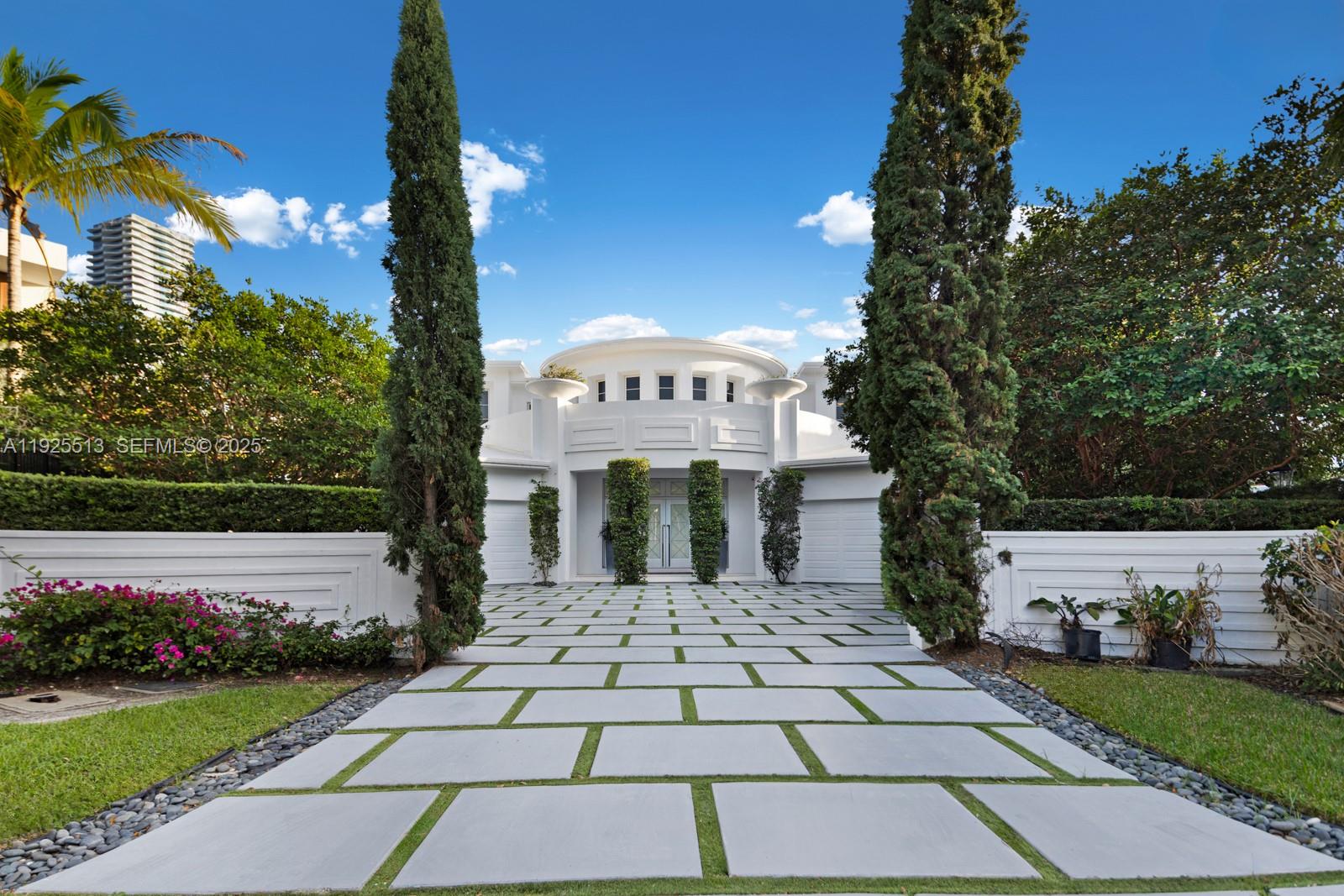 142 S Island Is Golden Beach, FL 33160