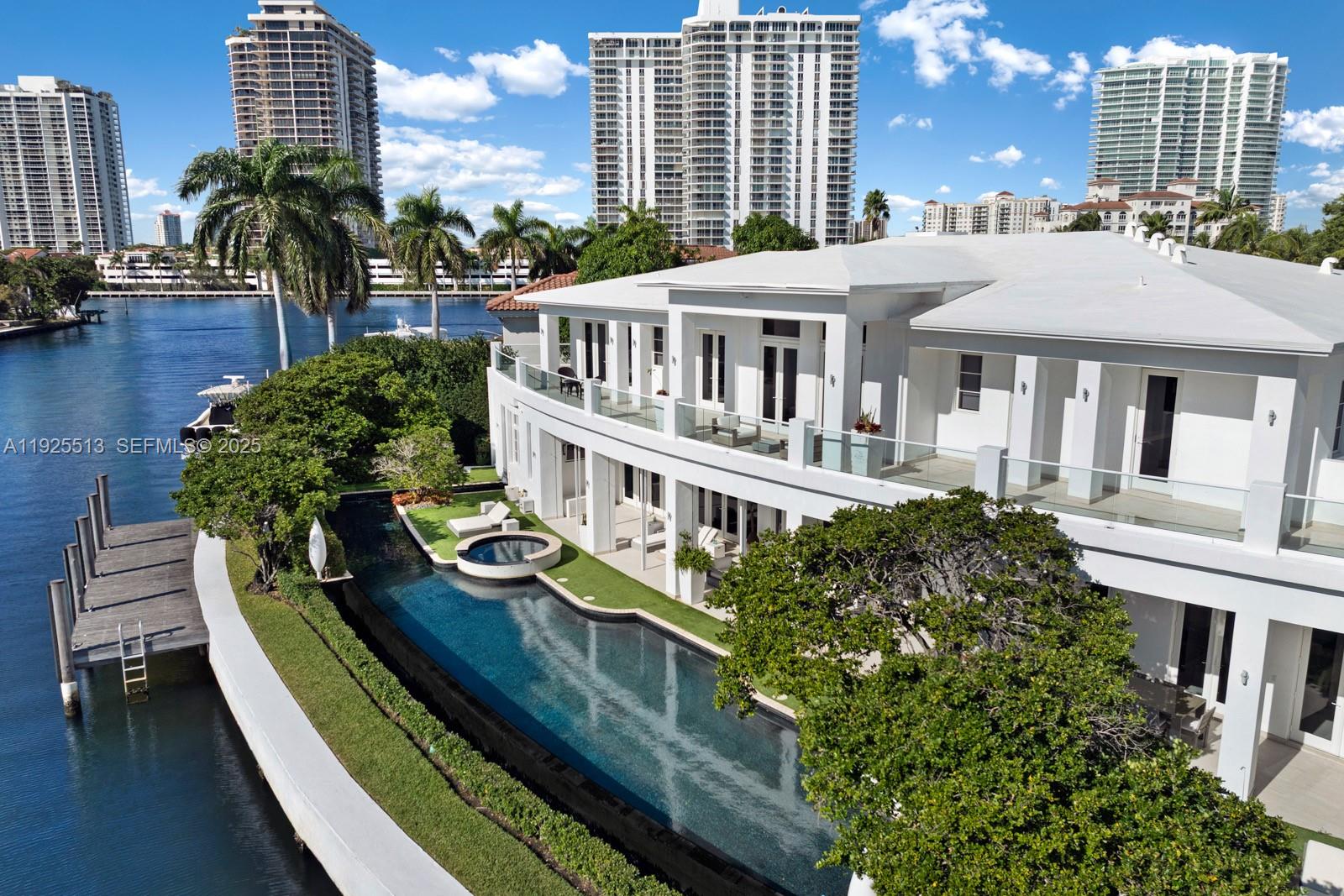 142 S Island Is Golden Beach, FL 33160