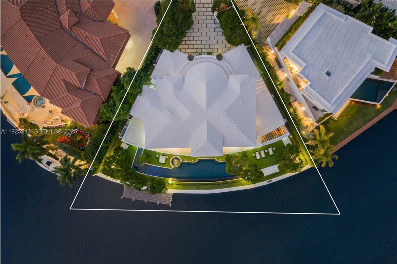 142 S Island Is Golden Beach, FL 33160