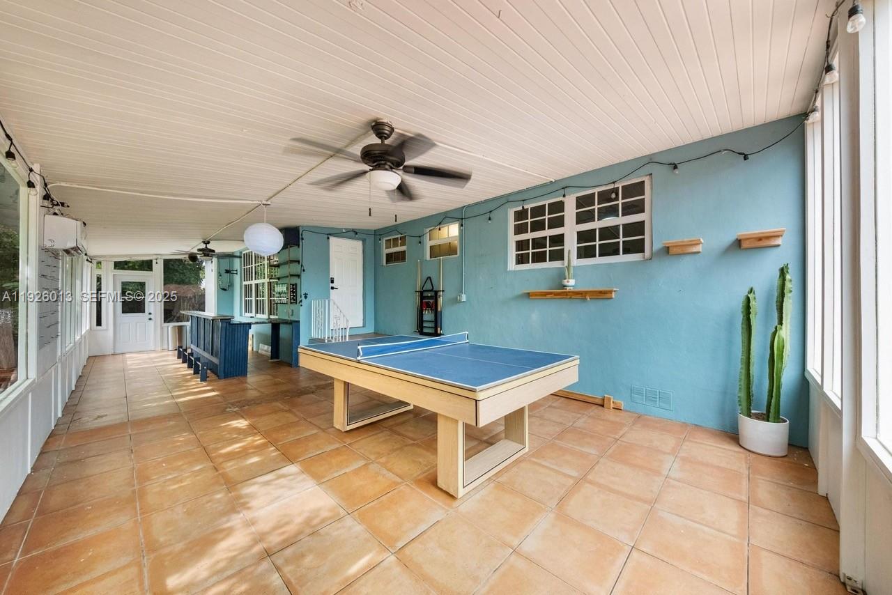 12995 NE 5th Ave North Miami, FL 33161