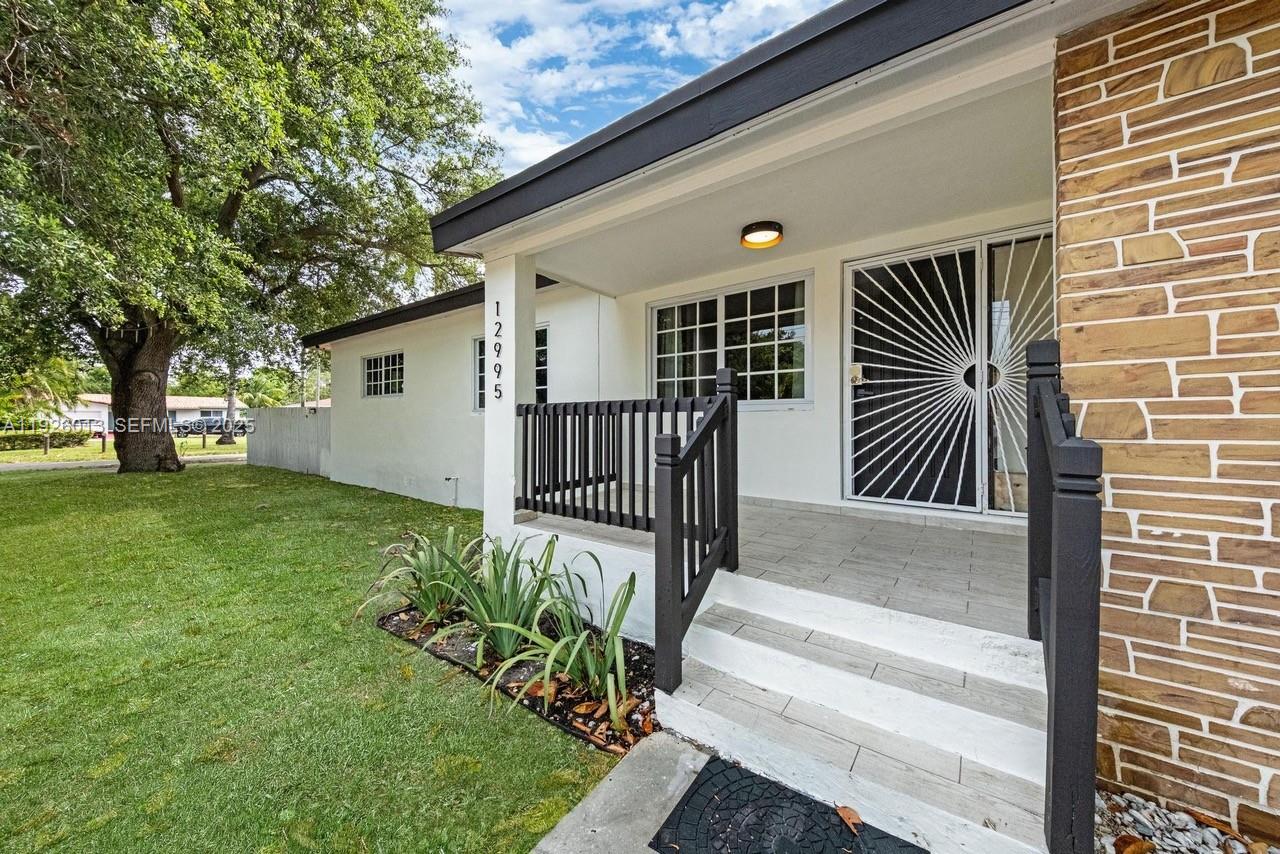 12995 NE 5th Ave North Miami, FL 33161