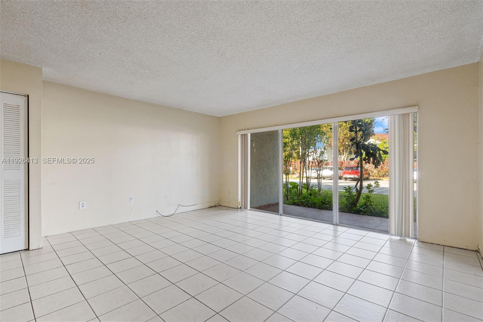 9371 Fontainebleau Blvd #I112 Miami, FL 33172