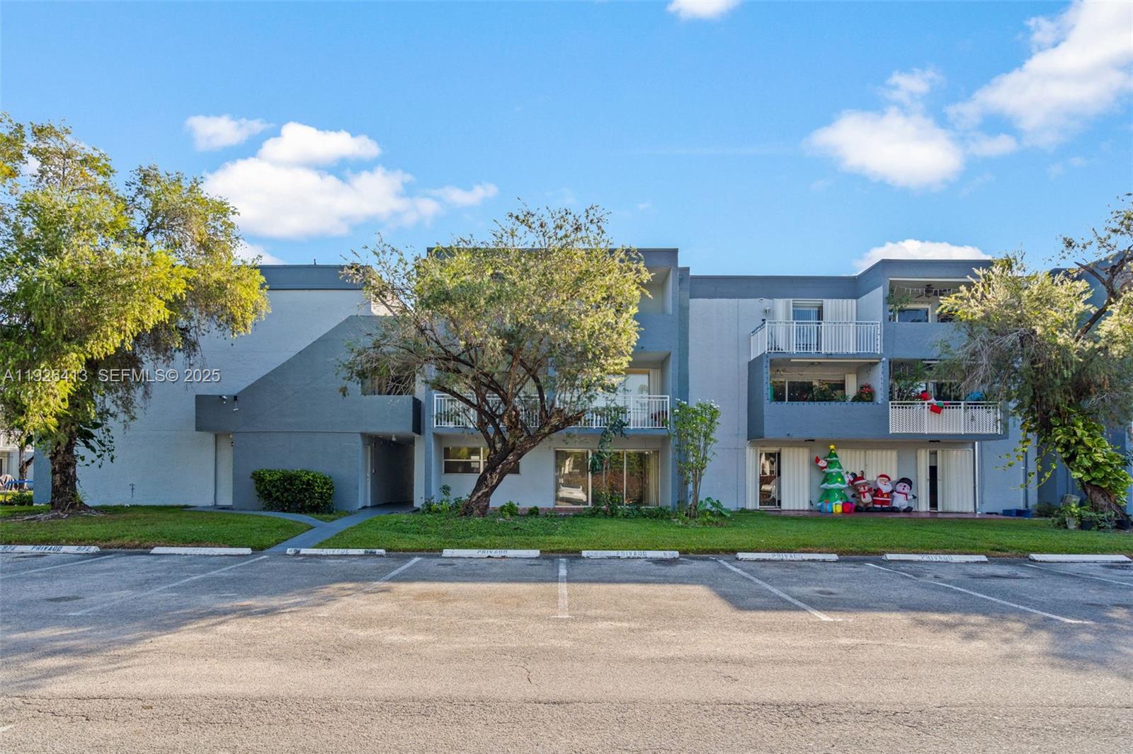 9371 Fontainebleau Blvd #I112 Miami, FL 33172