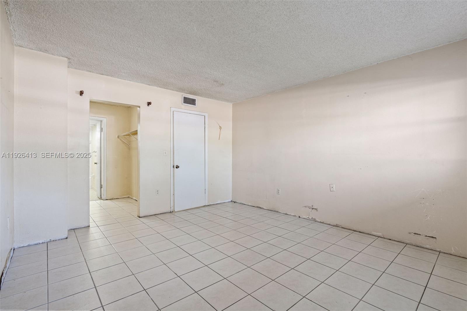 9371 Fontainebleau Blvd #I112 Miami, FL 33172