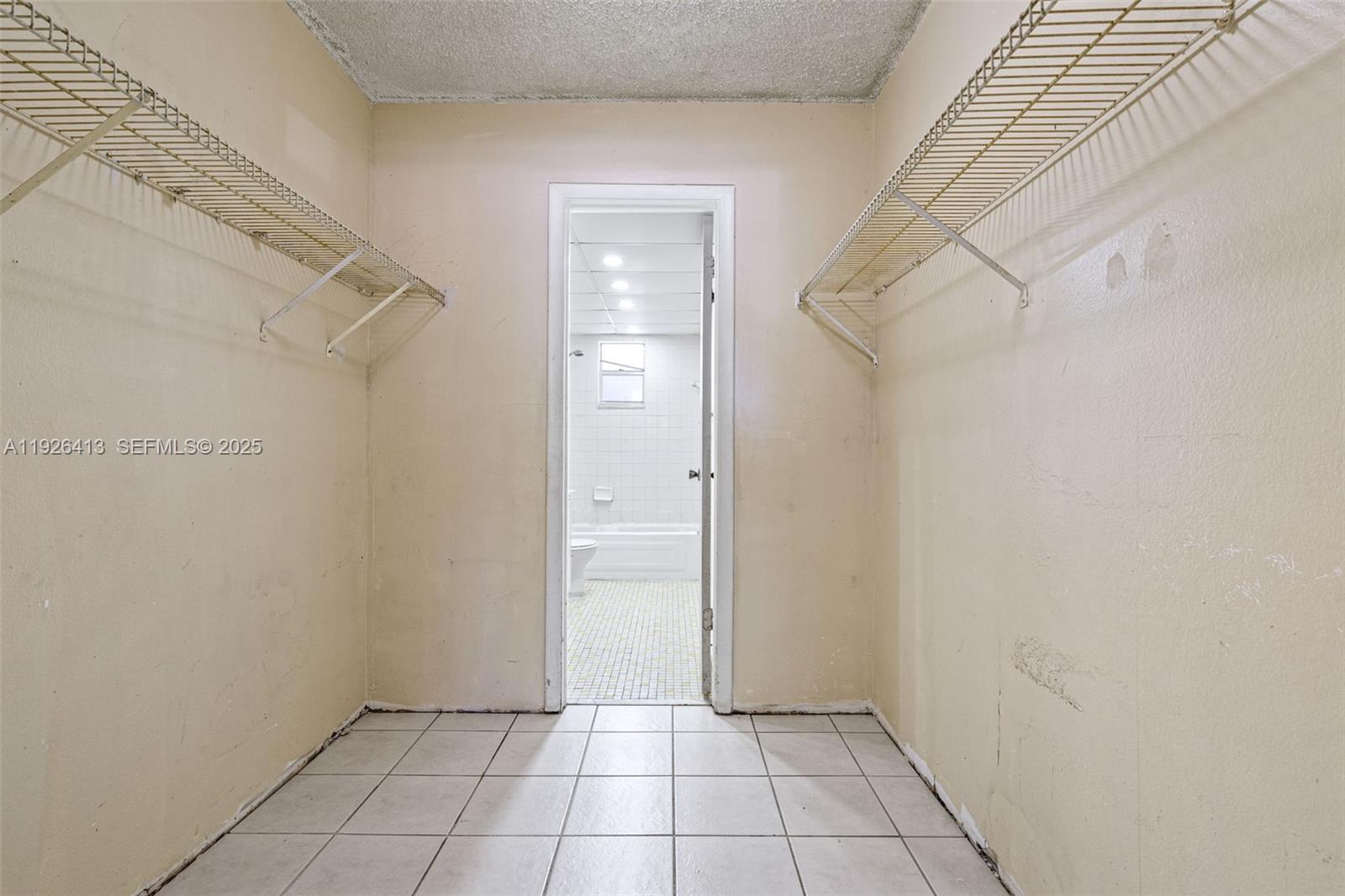 9371 Fontainebleau Blvd #I112 Miami, FL 33172