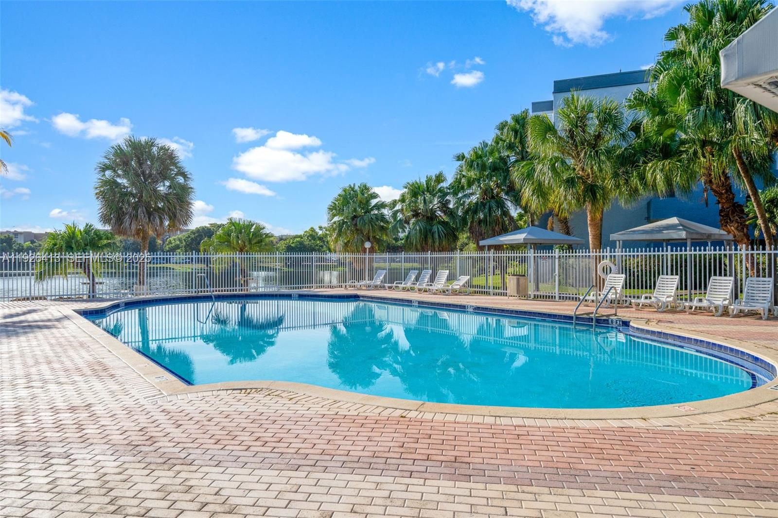 9371 Fontainebleau Blvd #I112 Miami, FL 33172