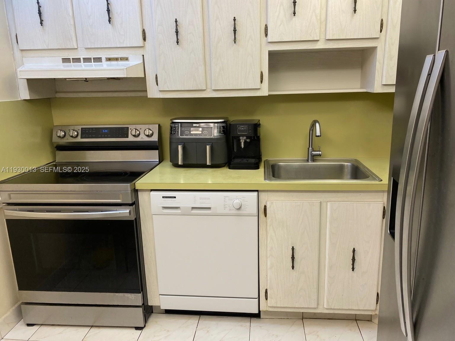 20301 W Country Clb Dr #1630 Aventura, FL 33180