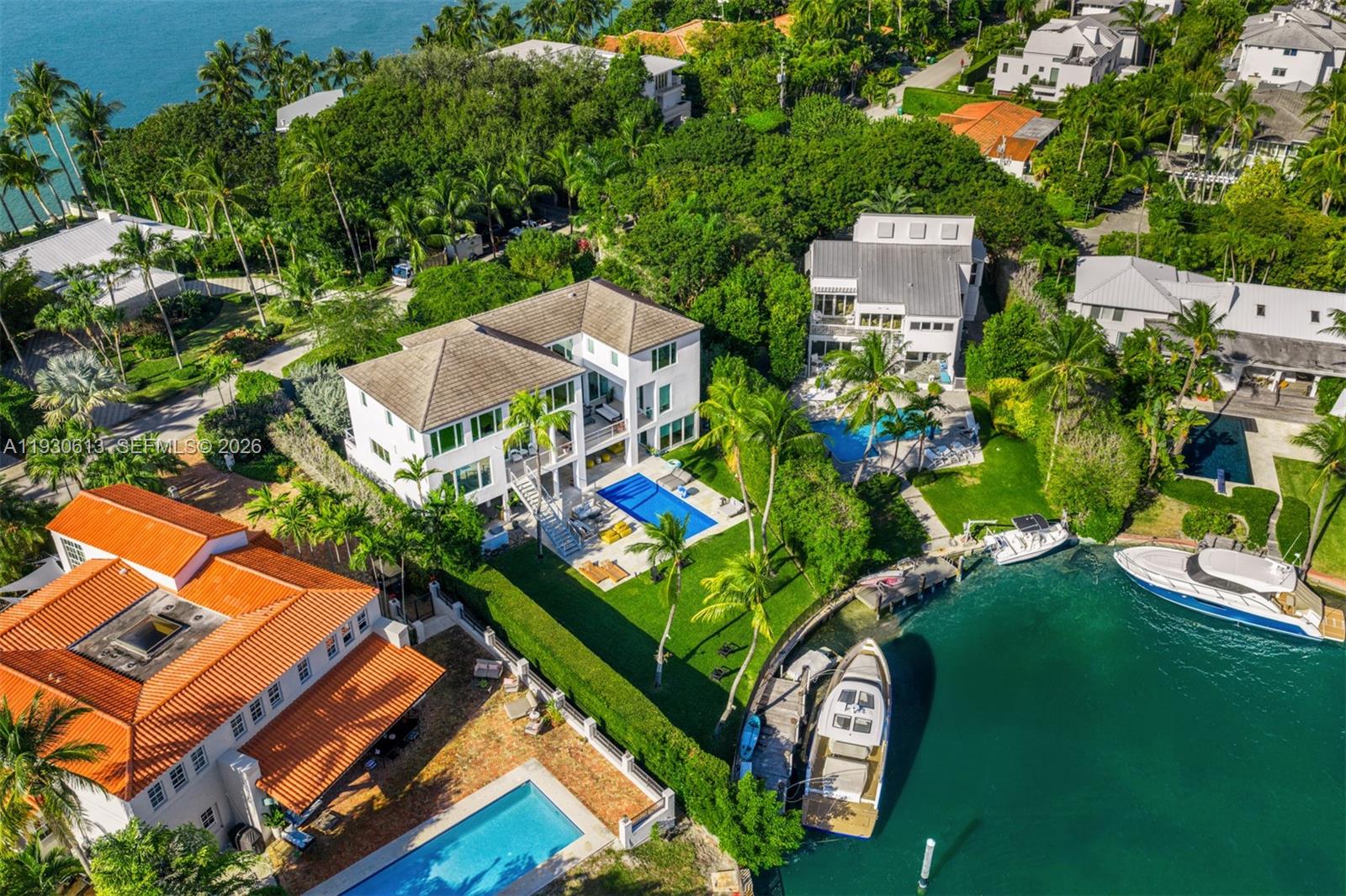 481 S Mashta Dr Key Biscayne, FL 33149