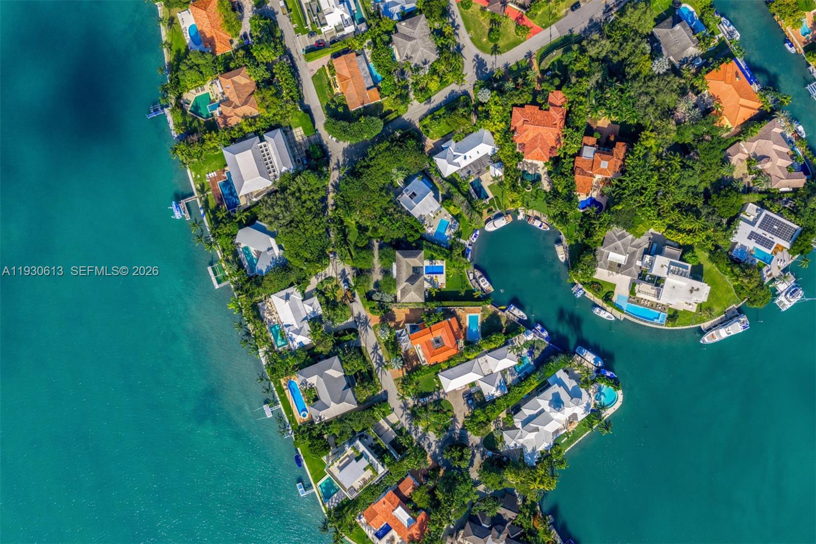 481 S Mashta Dr Key Biscayne, FL 33149