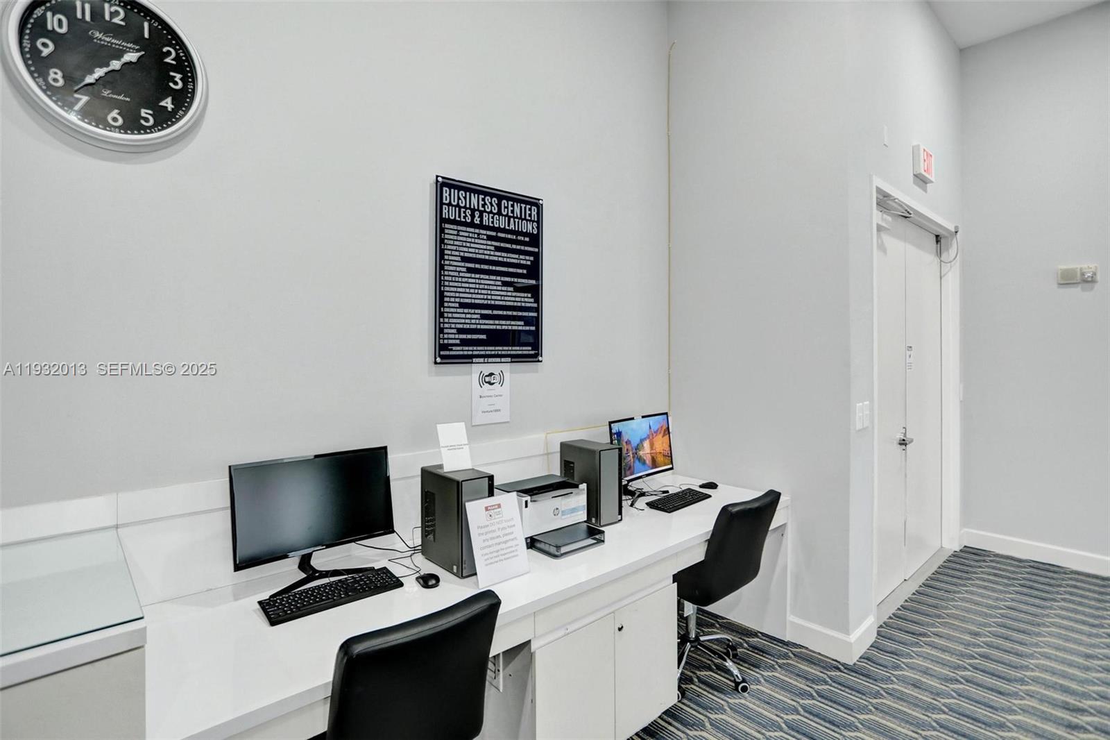 image The Venture at Aventura21