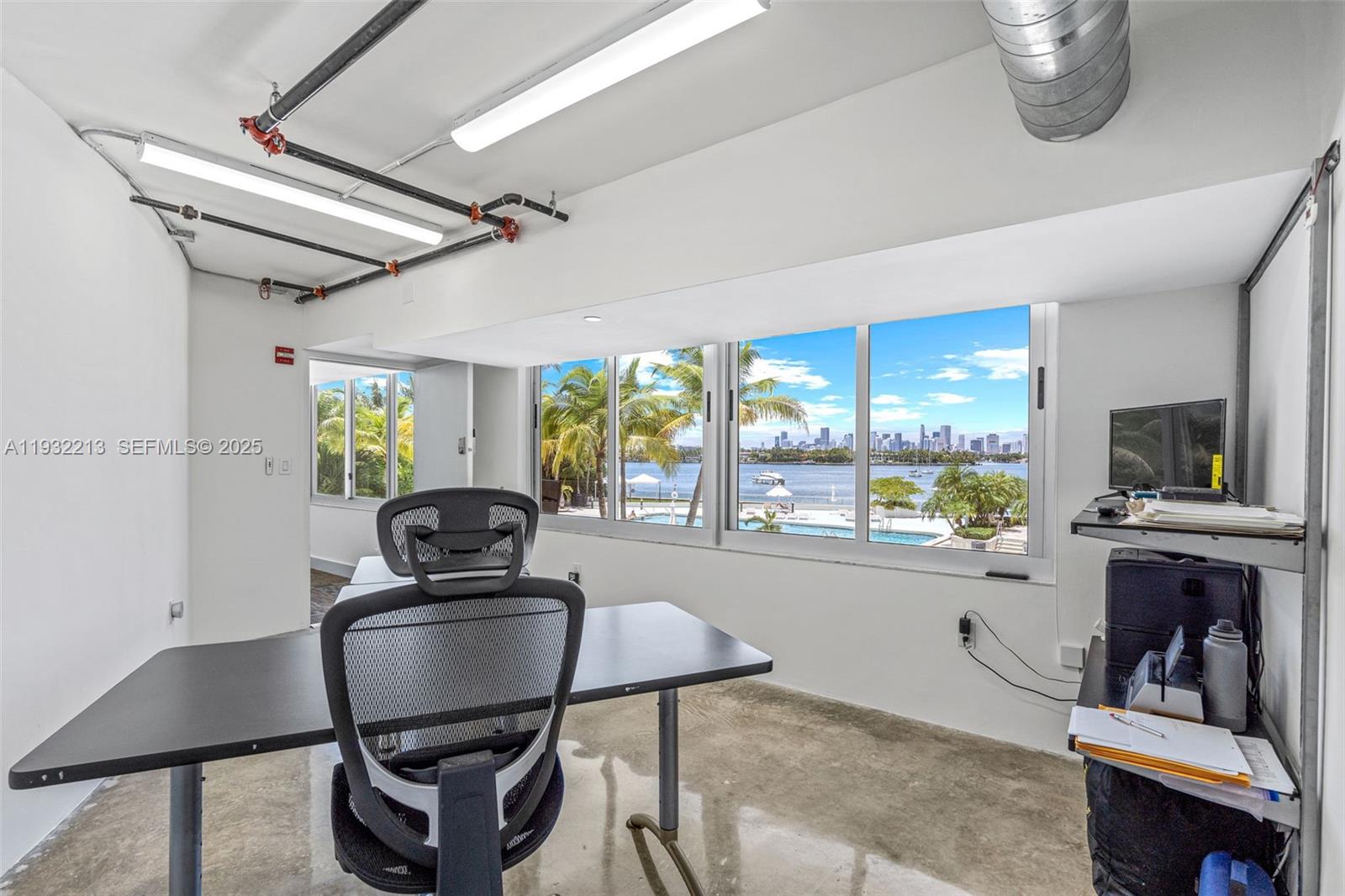 1200 West Ave #OFFICE CU-6/218