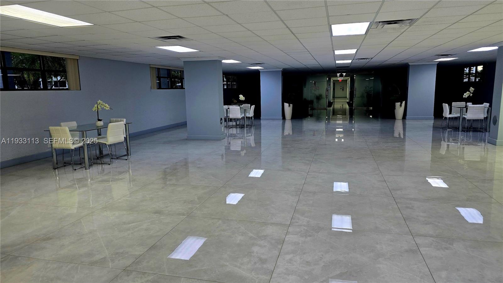 600 Parkview Dr #525 Hallandale Beach, FL 33009