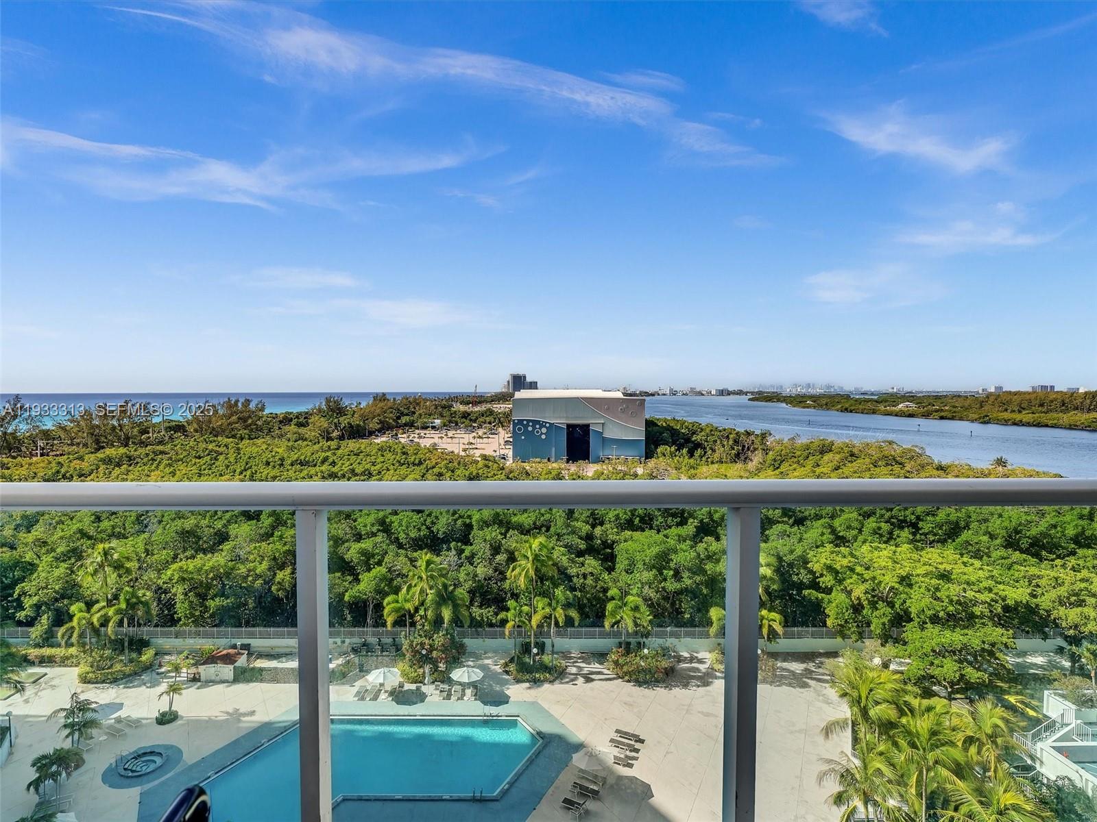 100 Bayview Dr #1025