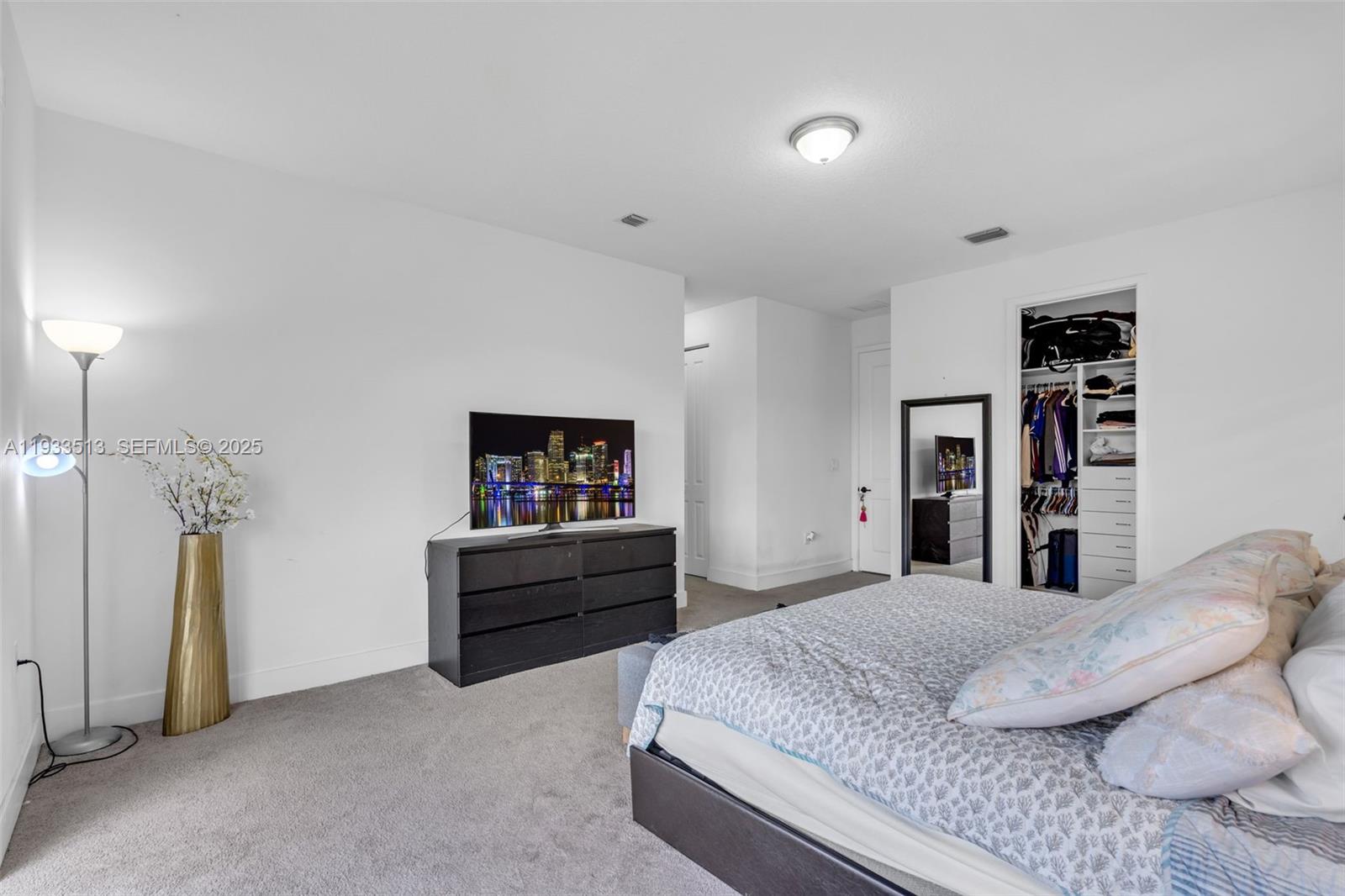 3332 W 95th Ter Hialeah, FL 33018